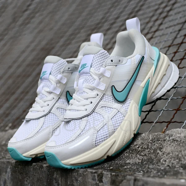 کفش نایک V2K ران مدل Dusty Cactus