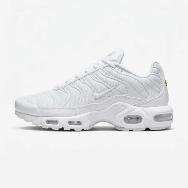 کفش نایک TN ایرمکس پلاس سفید Nike TN Air Max Plus DM2362-100