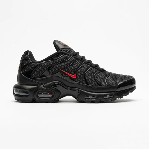 کفش نایک TN ایرمکس پلاس مشکی لوگو قرمز Nike TN Air Max Plus DO6383-001