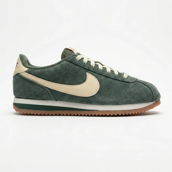 کتونی نایک کورتز سبز تیره کرم Nike Cortez Vintage Green Gum FJ2530-301