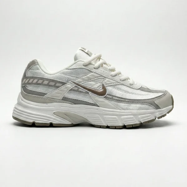 کتانی نایک اینیشیتور سفید خاکستری قهوه‌ای Nike Initiator IB4339-001