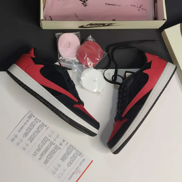 کفش جردن وان لو برد مشکی قرمز Jordan 1 Retro Low Bred