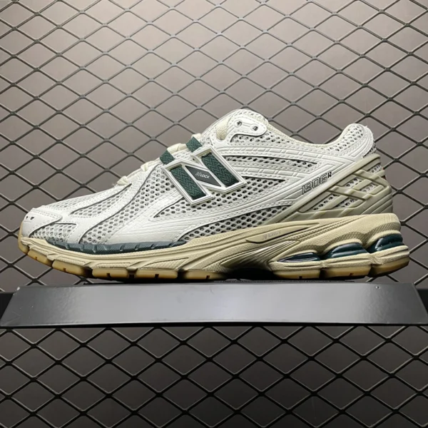 کفش نیوبالانس New Balance 1906R M1906RQ