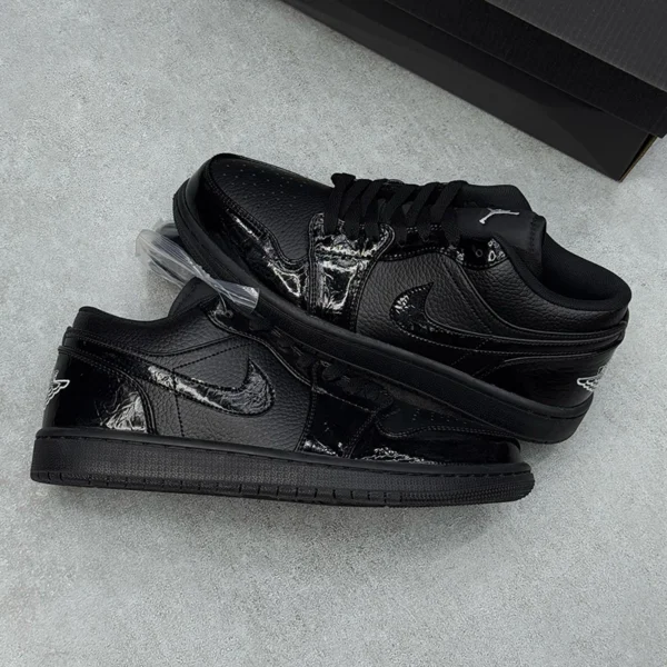 کفش جردن وان لو پتنت بلک الفنت Jordan 1 Low Patent Elephant Black