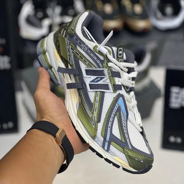 کفش نیوبالانس 1906A سبز زیتونی سفید خاکستری New Balance U1906ANC