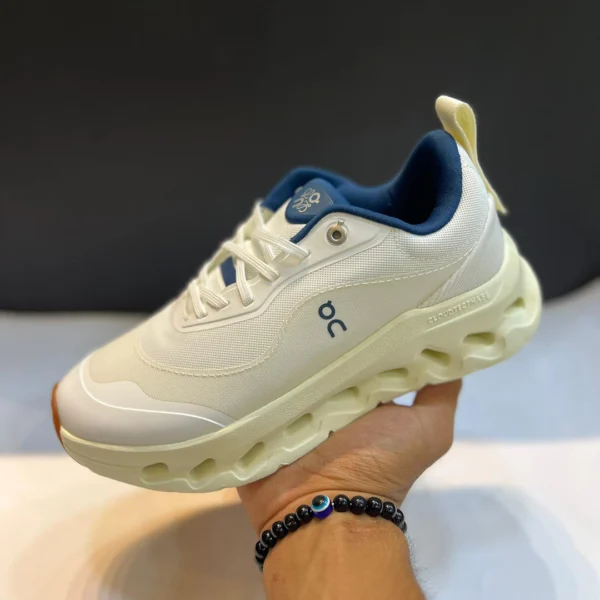 کتونی آن رانینگ کلودتیلت لووه سفید کرم سرمه ای On Running Cloudtilt 2.0 LOEWE White Navy