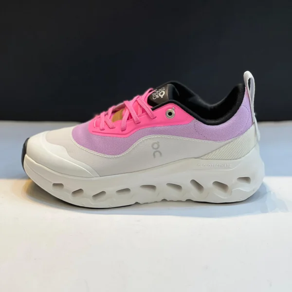 کتونی آن رانینگ کلودتیلت سفید بنفش صورتی On Running Cloudtilt 2 LOEWE Pink White