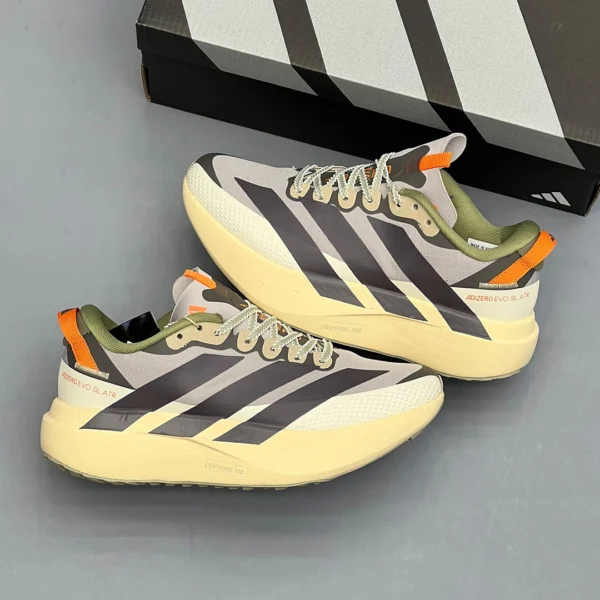 آدیداس آدیزیرو ایوو اس‌ال ای‌تی‌آر کرم خاکستری زیتونی adidas Adizero Evo SL ATR