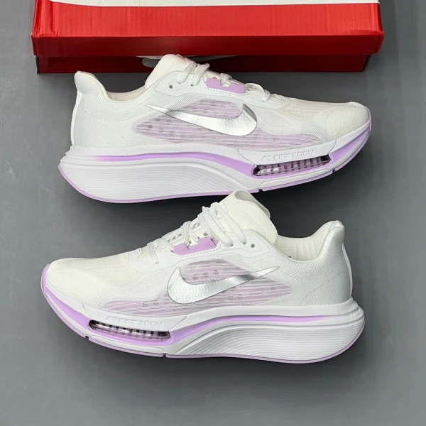 کفش نایک پگاسوس پلاس 2 سفید یاسی نقره‌ای Nike Pegasus Plus
