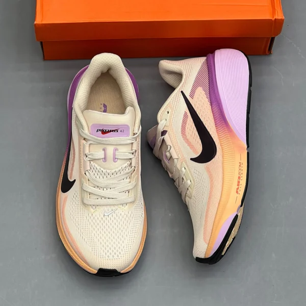 کفش نایک ایر زوم پگاسوس 42 کرم نارنجی بنفش Nike Air Zoom Pegasus