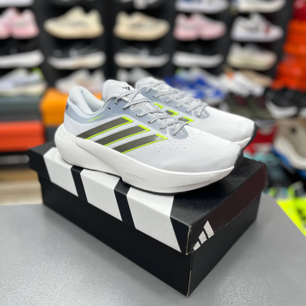 کفش رانینگ آدیداس سوپرنوا 3 سفید طوسی فسفری | Adidas Supernova 3 Running Shoes – White/Grey/Lime