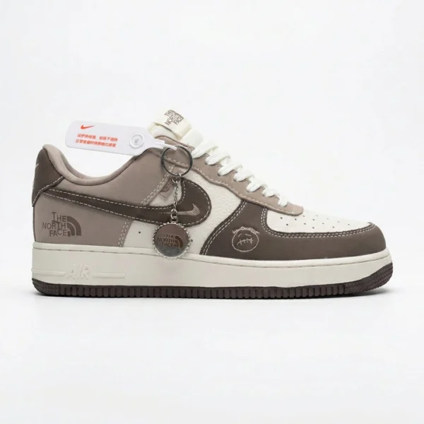 کفش نایک ایرفورس وان نورث فیس موکا سفید Nike Air Force 1 The North Face Mocha