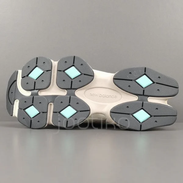 کتونی نیوبالانس 9060 کرم بژ New Balance U9060MAC