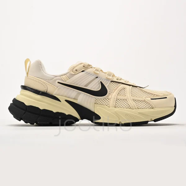 کتونی نایک وی تو کی ران کرم مشکی Nike V2K Run Light Beige Black