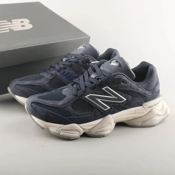 کفش نیوبالانس 9060 سرمه‌ای New Balance U9060NV