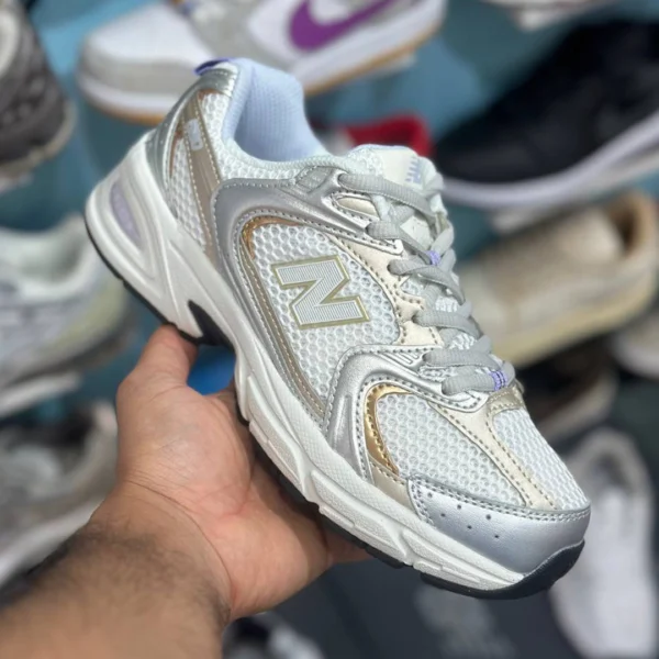 کفش نیوبالانس 530 سفید سیلور گلد New Balance MR530ZG