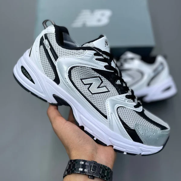 کفش نیوبالانس 530 نقره‌ای مشکی سفید New Balance MR530USX