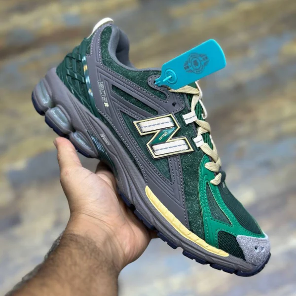 کفش نیوبالانس 1906 سبز تیره طوسی New Balance M1906RSG