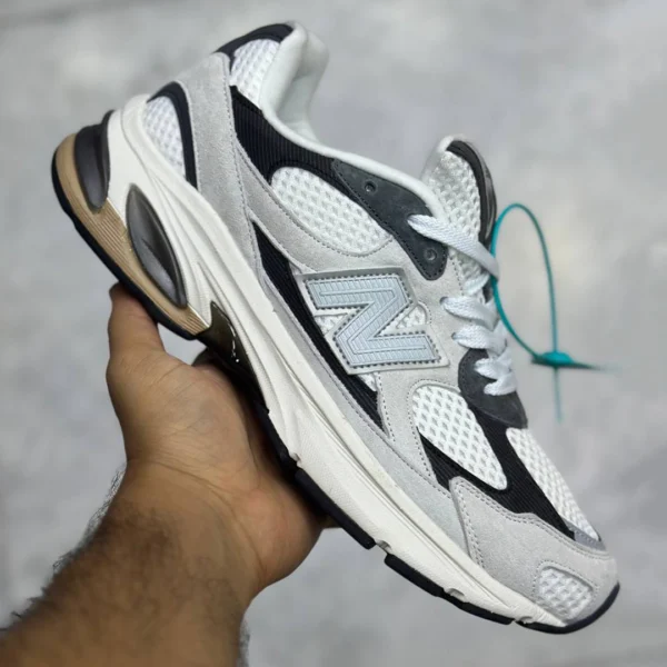 کفش نیوبالانس 2010 طوسی سفید کرم New Balance U2010TTO