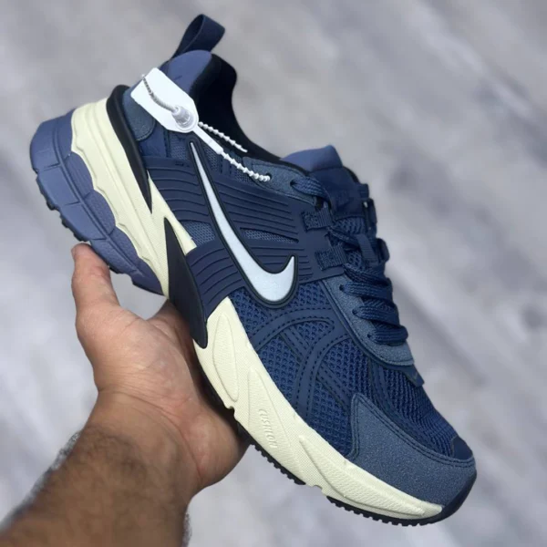 کتونی نایک V2K ران سرمه‌ای کرم Nike V2K Run