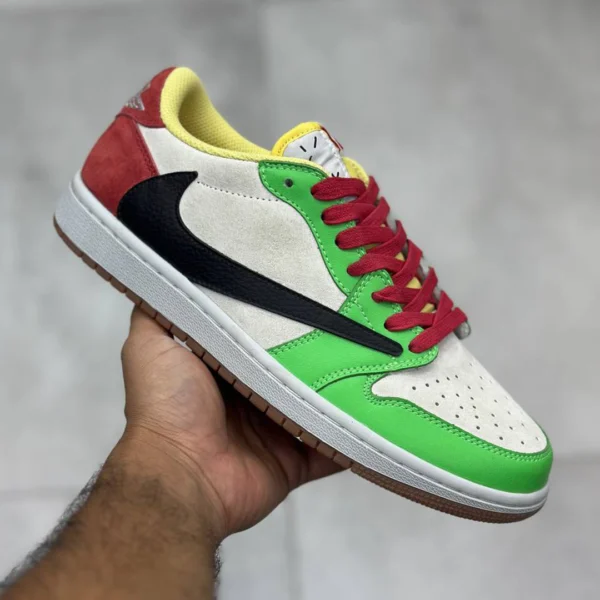 کفش نایک ایر جردن 1 لو سفید سبز قرمز مشکی زرد