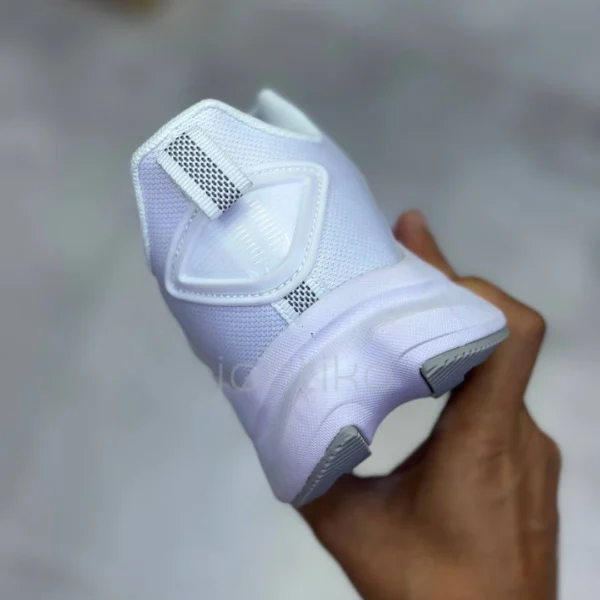 کفش آدیداس ووی بونس سفید adidas Voeuy Bounce White