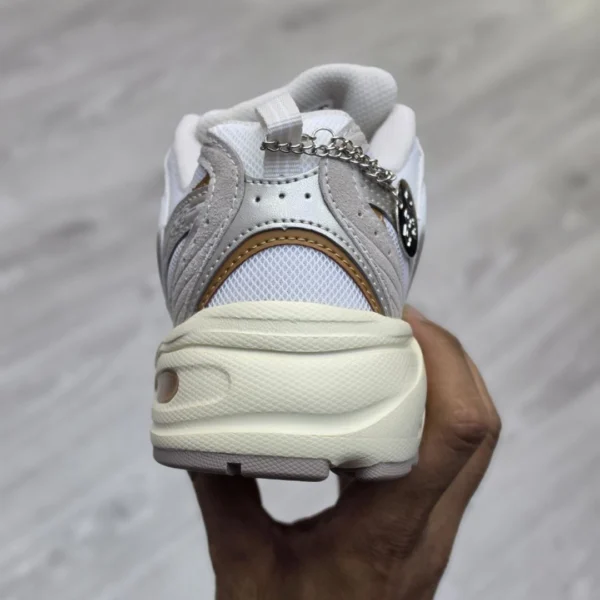 کفش نیوبالانس 530 سفید خاکی New Balance MR530HX