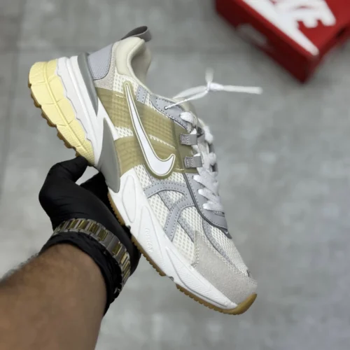 کفش کتونی نایک وی تو کی رانینگ مردانه Nike v2k run - تصویر 2