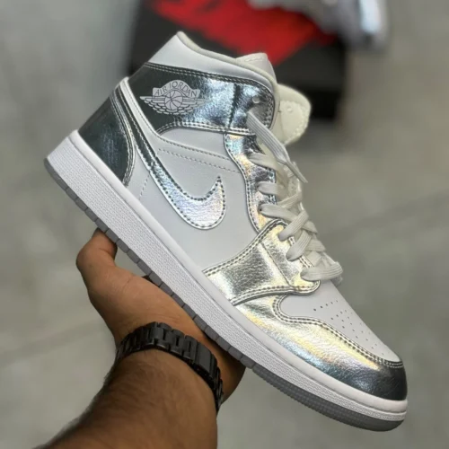 کفش کتونی مردانه ساقدار نایک ایر جردن 1 ورنی Nike air jordan 1 Mid Metalic Patent