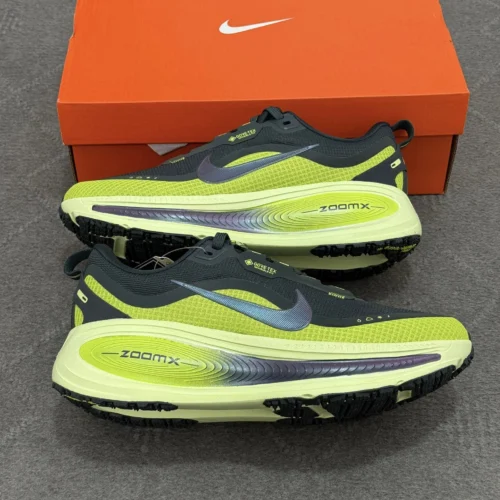 کفش کتونی مردانه نایک ومرو ایر زوم گورتکس ضدآب جی تی ایکس Nike Air Zoom Running Vomero 18 GTX