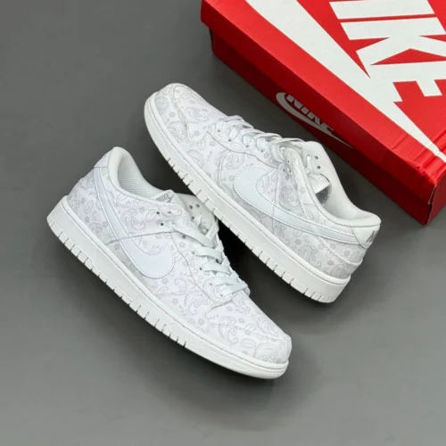 کفش کتونی مردانه نایک دانک لو وایت پیزلی Nike Dunk Low White Paisley