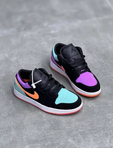 کفش کتونی نایک ایر جردن 1 لو لنگه به لنگه هالوین Nike Air Jordan 1 Low Mismatch