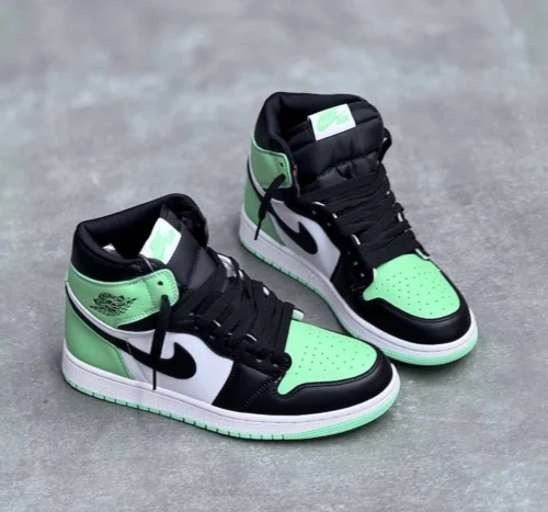 کفش کتونی نایک ایر جردن 1 رترو های OG گرین گلو Nike Air Jordan 1 Retro High OG Green Glow