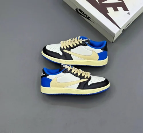 کفش کتونی نایک ایر جردن وان لو تراویس فرگمنت Nike Air Jordan 1 Low Travis Scott Fragment - تصویر 4