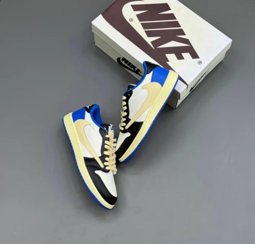 کفش کتونی نایک ایر جردن وان لو تراویس فرگمنت Nike Air Jordan 1 Low Travis Scott Fragment - تصویر 2