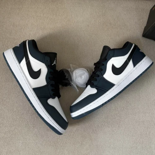 کفش کتونی مردانه نایک ایر جردن 1 لو Nike Air Jordan1 Low Men’s Shoes